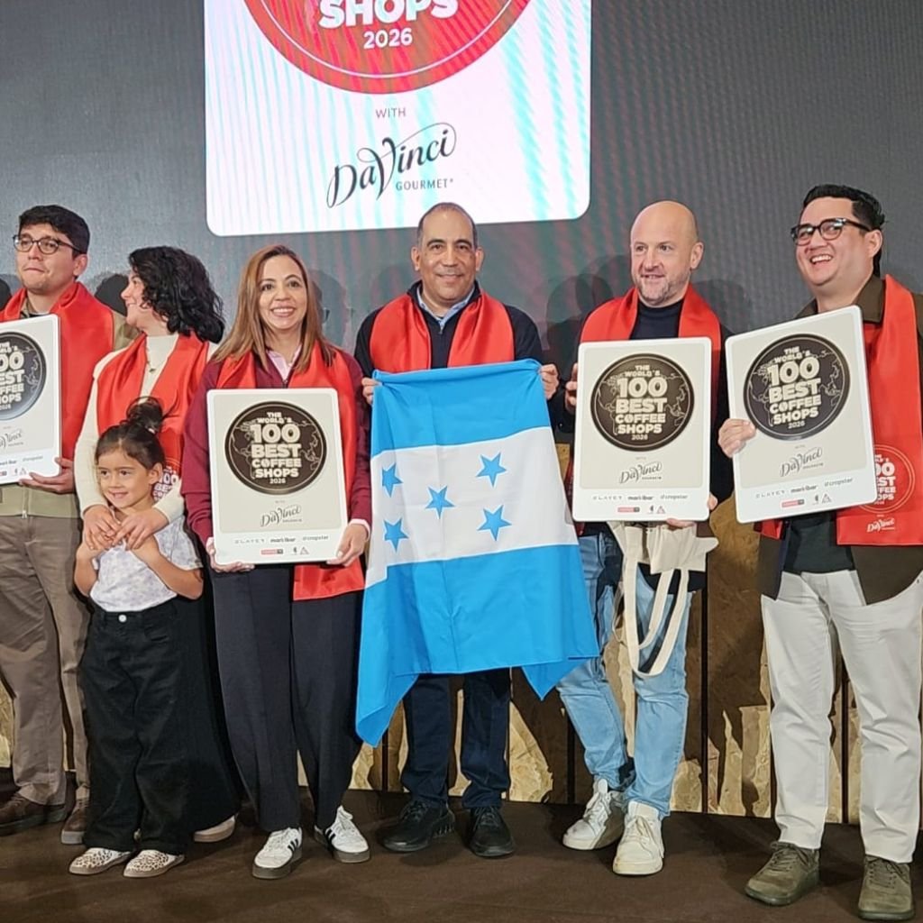 Representantes de Honduras que ganaron posiciones en el ranking The World’s 100 Best Coffee Shops 2026, anunciado el 16 de febrero de 2026 en Madrid, España.