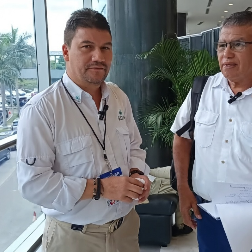 Oscar Hurtado de Sucafina en entrevista con The Nexus Coffee en San Pedro Sula, Honduras.