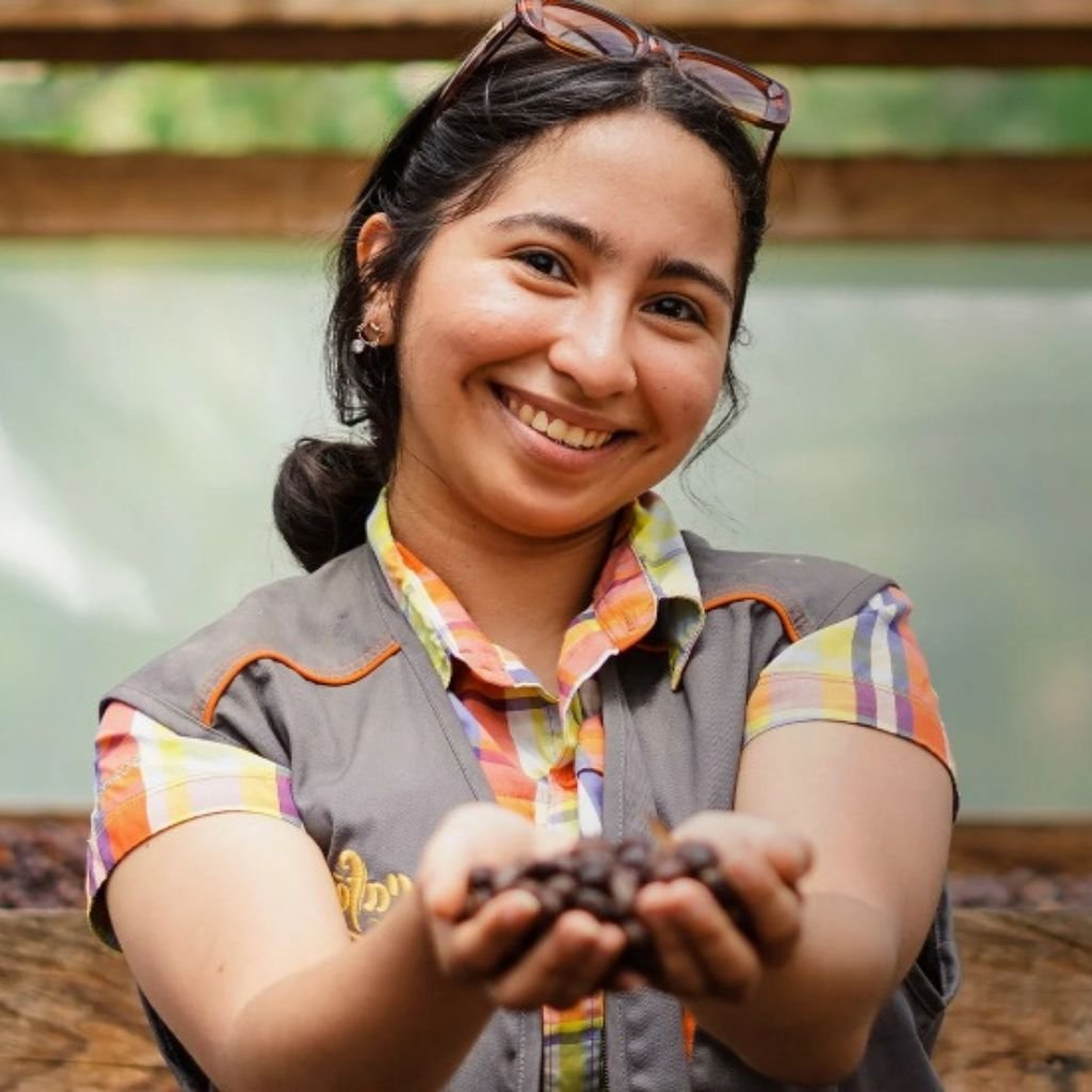 Pact Coffee, una empresa británica (UK) especializada en suscripciones y entrega de café de especialidad de alta calidad, destaca en marzo de 2026 a Orietta Alvarenga por ser, además, mujer productora de uno de los cafés que comercializa.