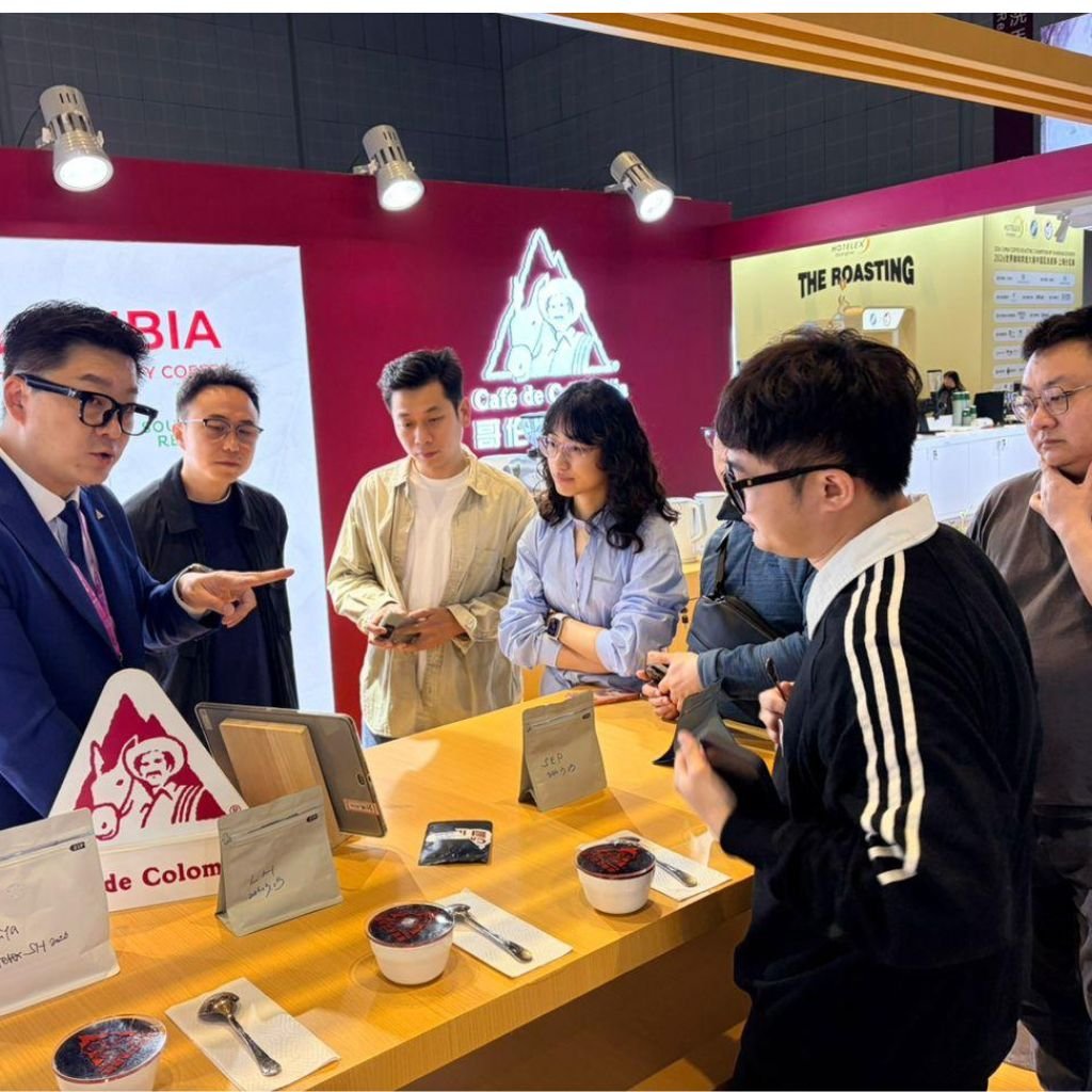 Durante 2026, la Federación Nacional de Cafeteros de Colombia ha tenido papeles destacados en eventos internacionales, como HOTELEX China 2026, en Shanghái.