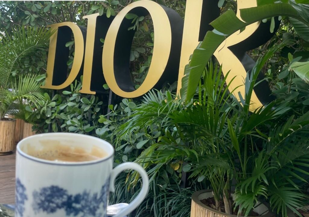 Café Dior en Miami: lujo, experiencia y redes sociales