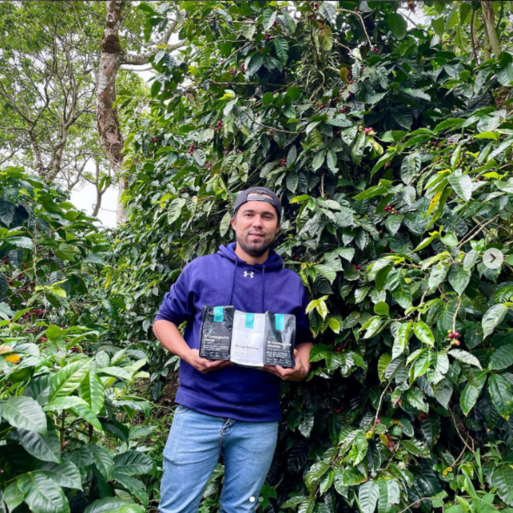 Abner Samuel Zavala ha ganado dos veces Taza de Excelencia de Nicaragua.