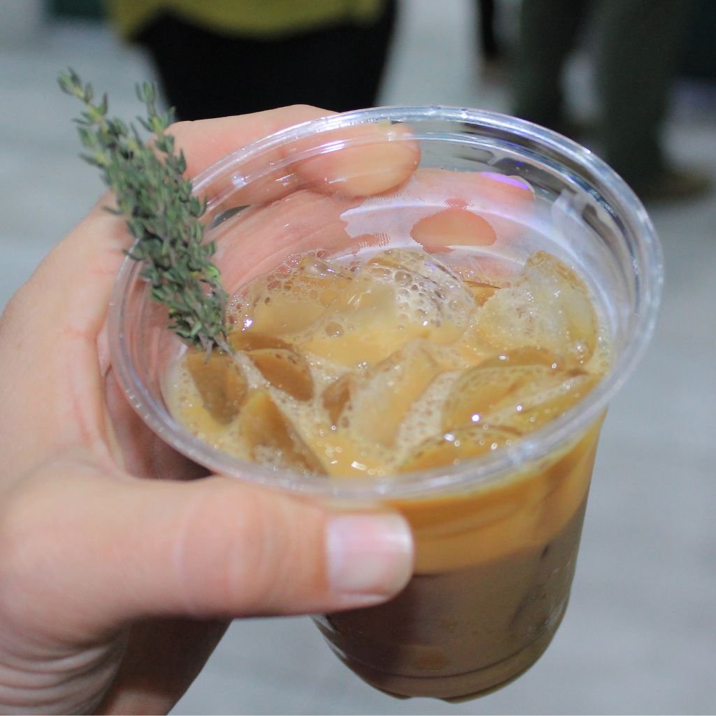 Entre las actividades de CAFEX 2026, desarrollarán el Workshop: Bebidas Frías a base de Cold Brew, dirigido por Mariana Caraveo de Anacafé.