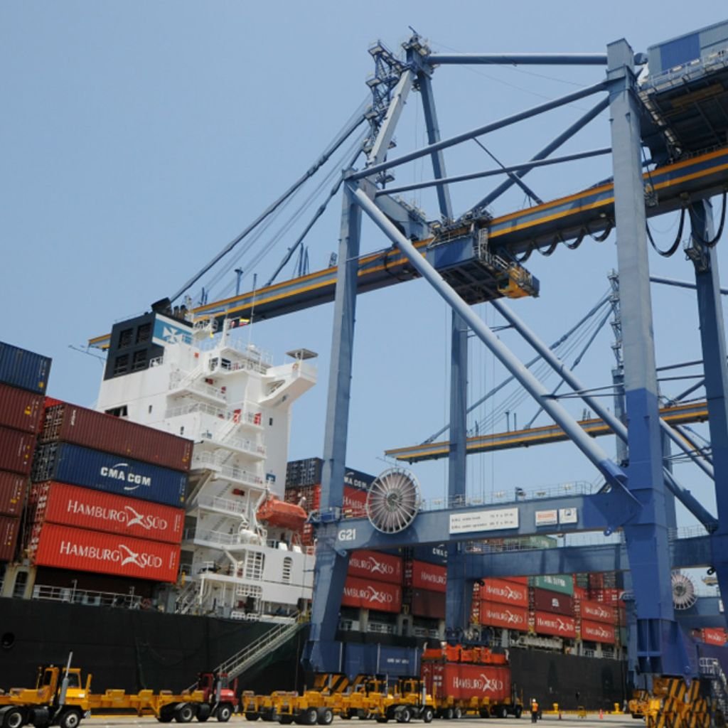 El puerto de Cartagena se consolida como alternativa clave para la exportación de café colombiano mientras Buenaventura avanza en su reactivación paulatina.